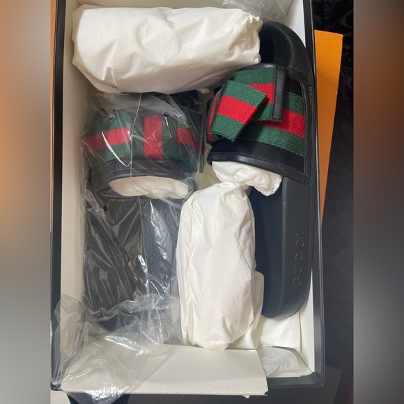 Gucci green web now accent slides - Picture 2 of 4